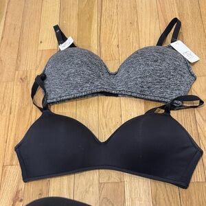 Women's Gray and Black Bras wireless